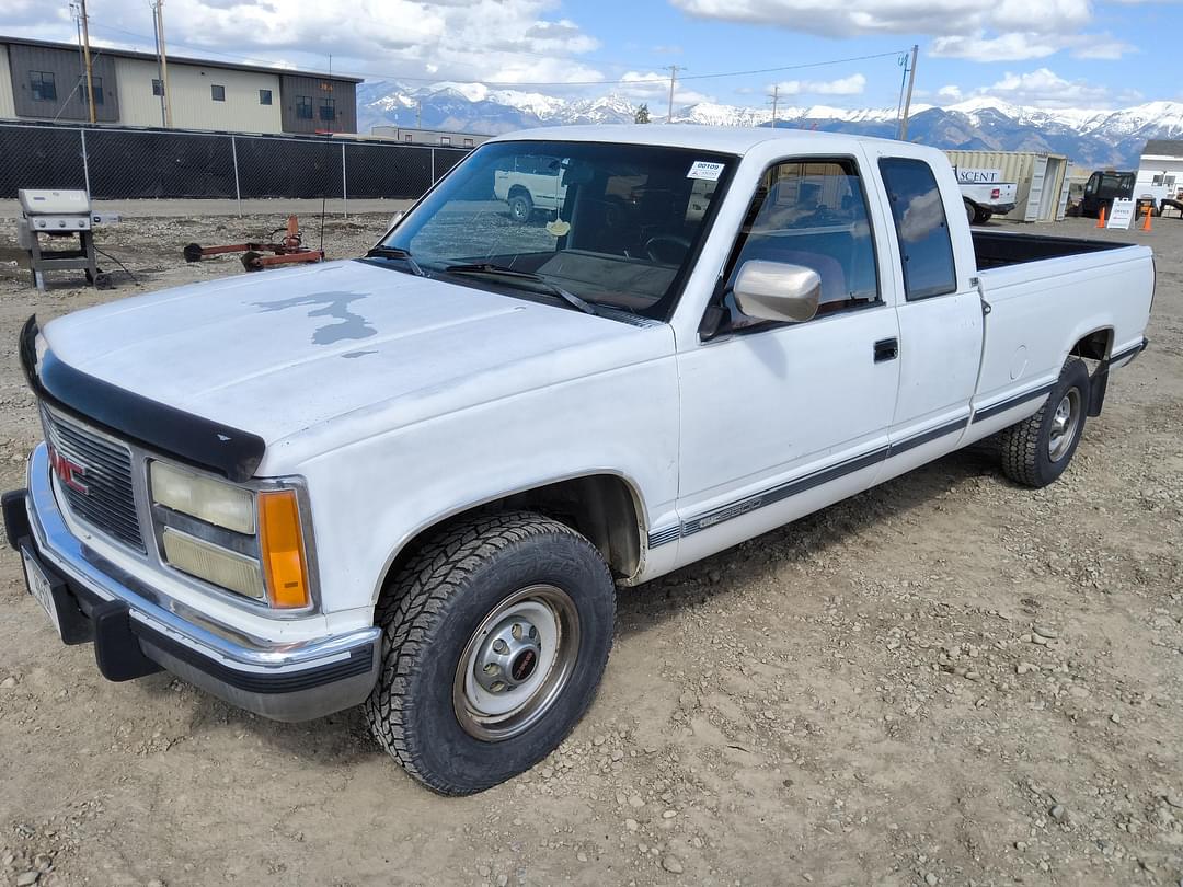 Image of GMC 2500 Primary image