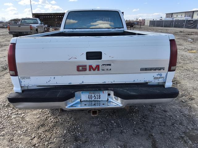 Image of GMC 2500 equipment image 3