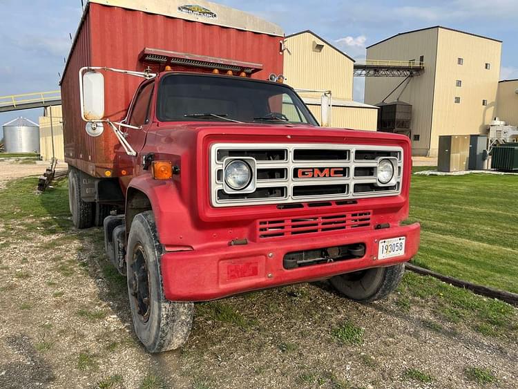 Main image GMC 7000 17