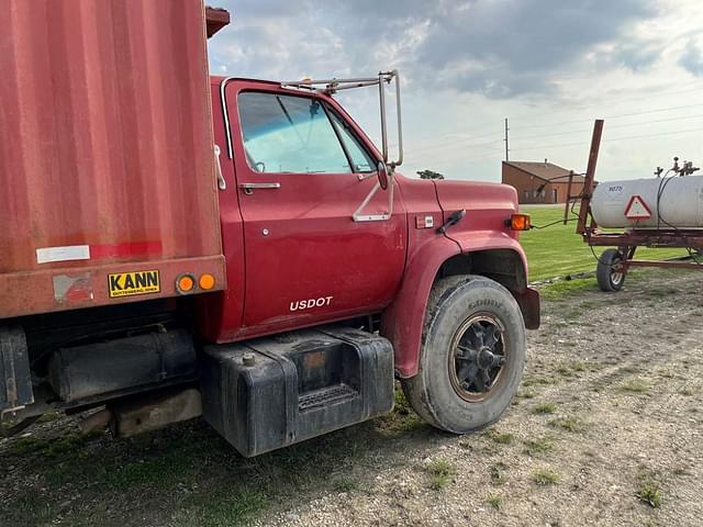 Thumbnail image GMC 7000 42