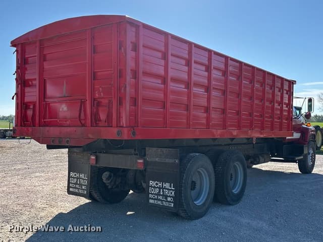Image of Chevrolet Kodiak equipment image 4