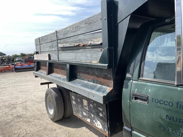 Image of GMC 3500 equipment image 4