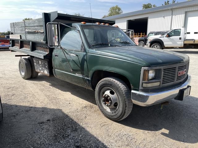 Image of GMC 3500 equipment image 2