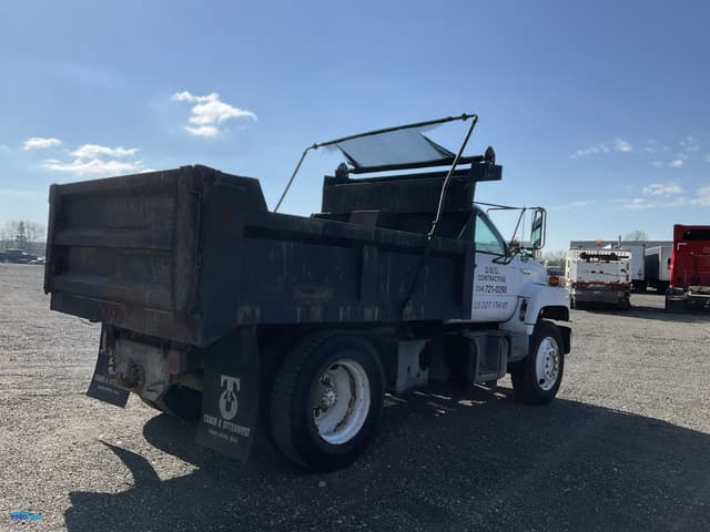 Image of GMC Topkick equipment image 4