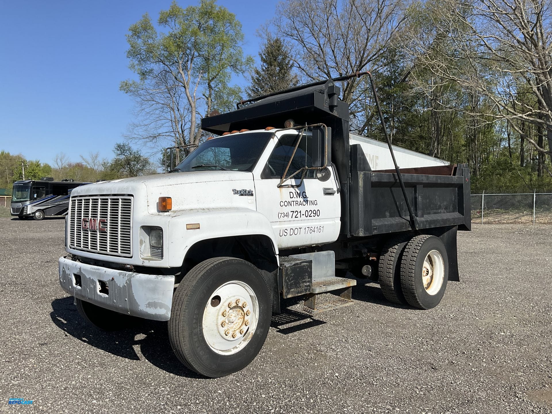 1990 GMC Topkick Equipment Image0