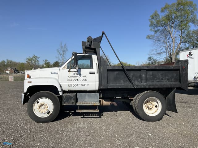 Image of GMC Topkick equipment image 1
