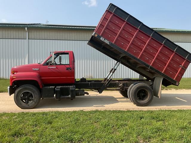 Image of GMC TopKick C6500 equipment image 3