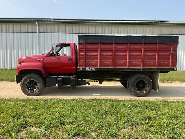Image of GMC TopKick C6500 equipment image 1