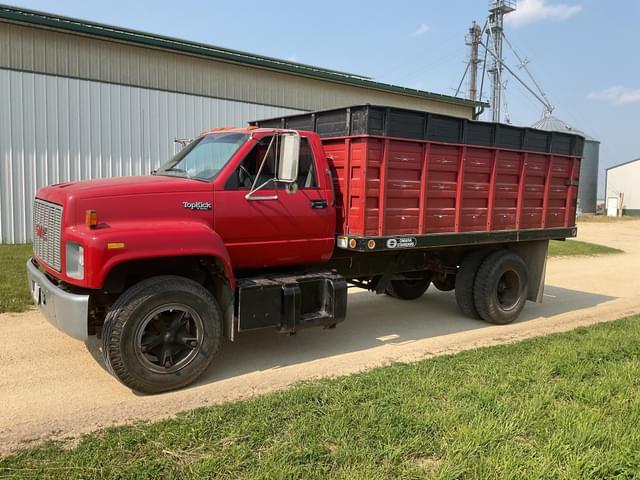 Image of GMC TopKick C6500 equipment image 3