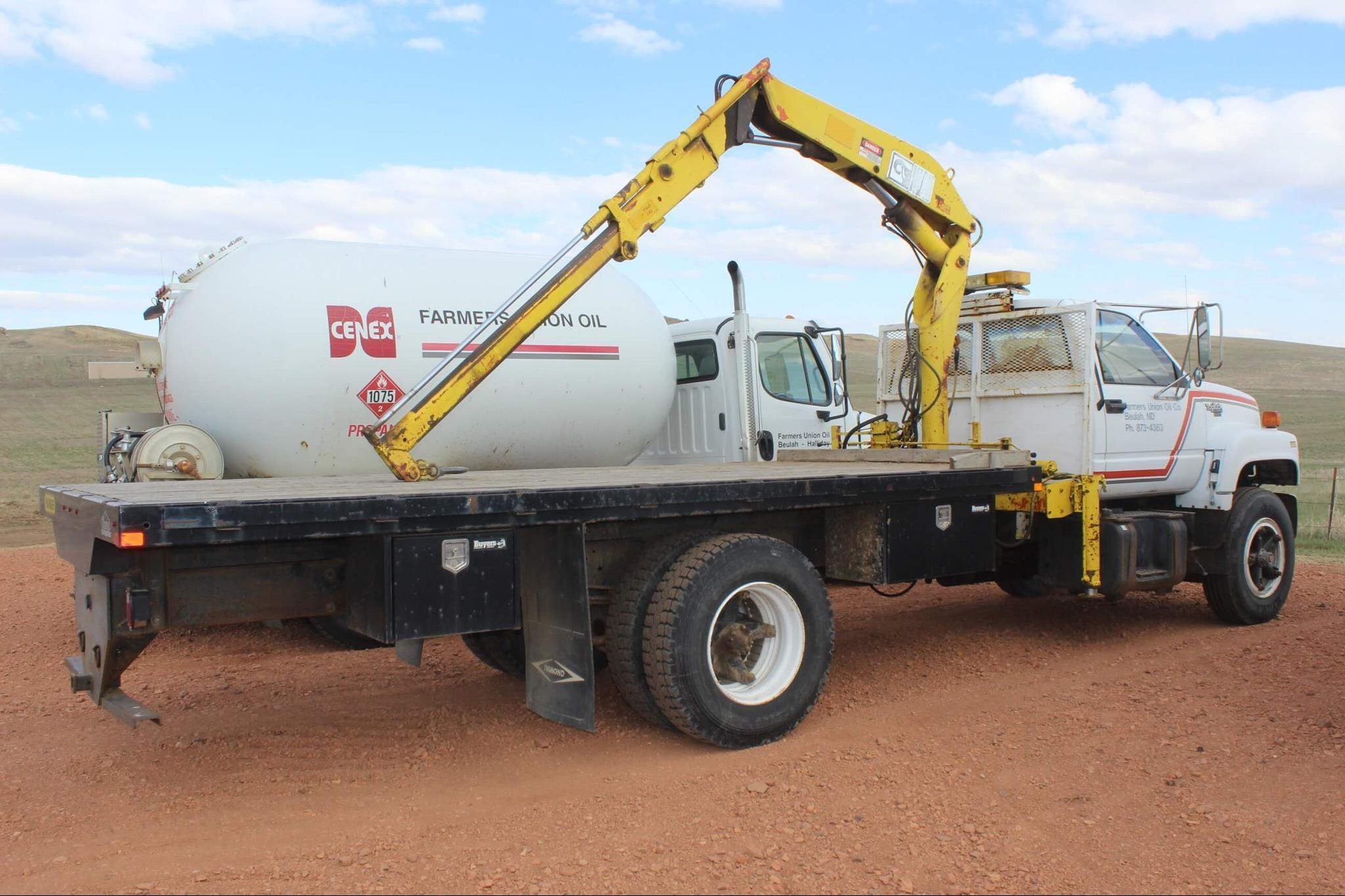 1990 GMC TopKick C6500 Equipment Image0
