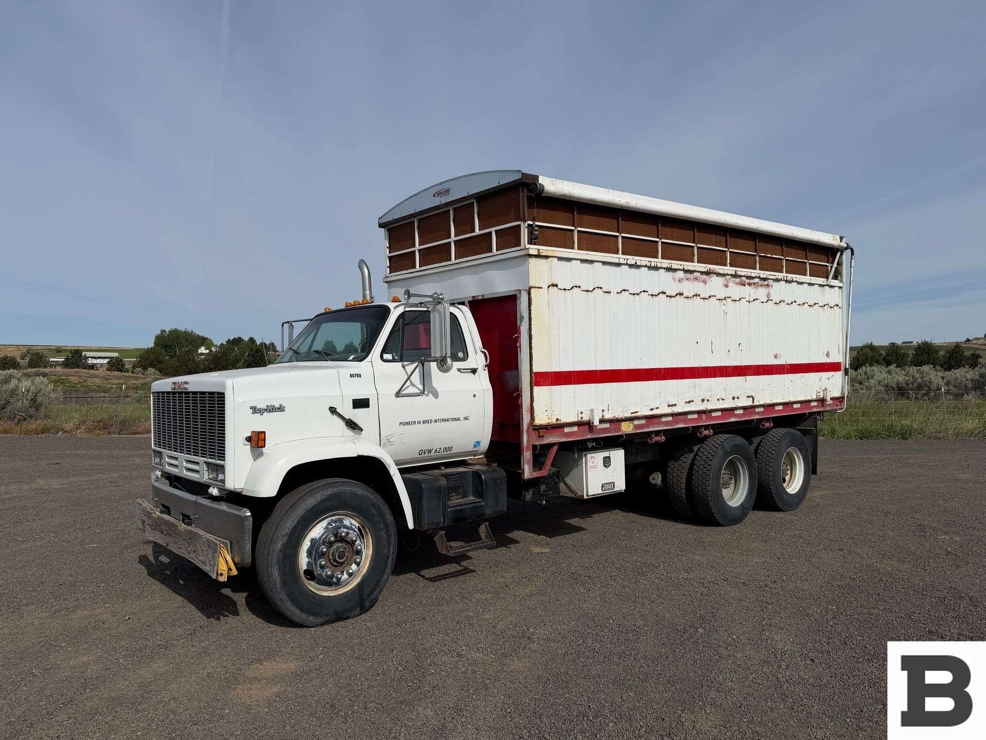 1990 GMC TopKick C7000 Equipment Image0