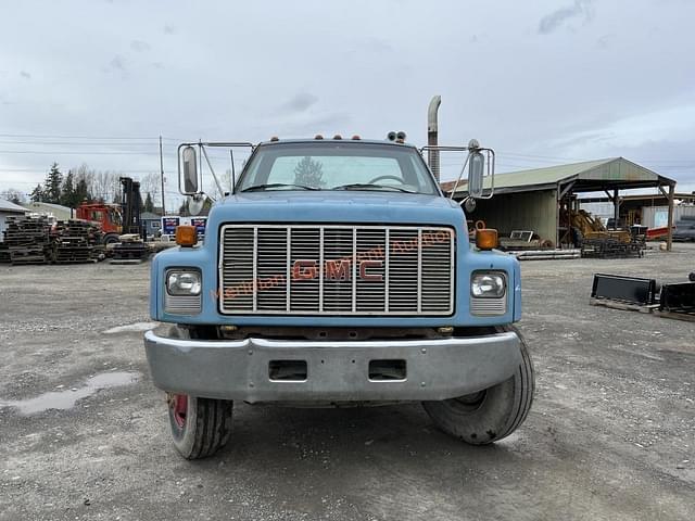 Image of GMC Topkick equipment image 2