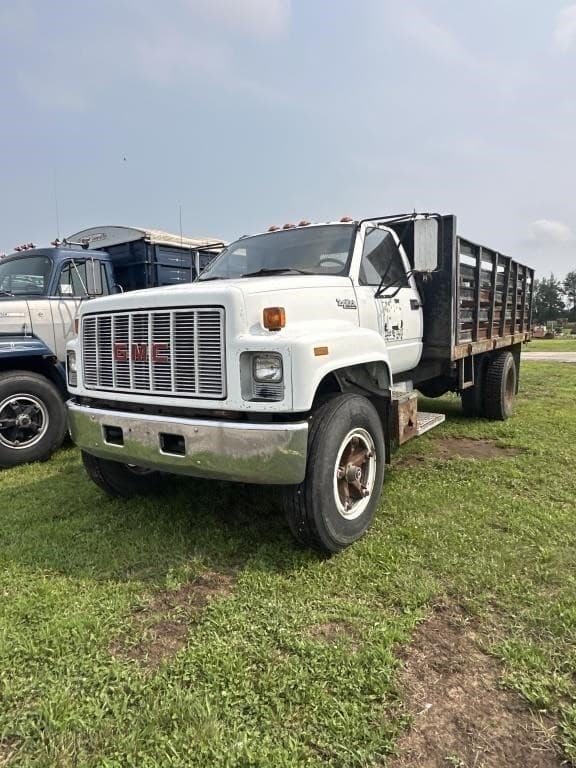 Image of GMC Topkick equipment image 1