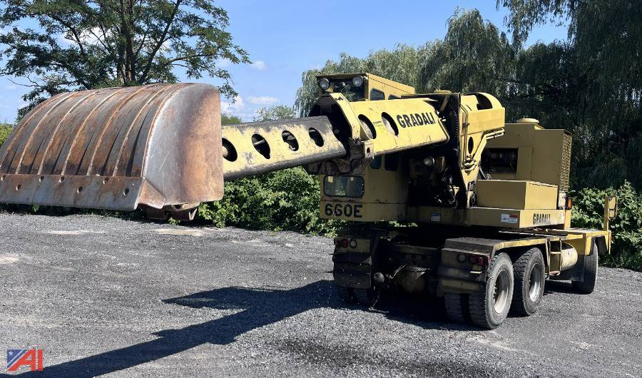 Main image Gradall 660E