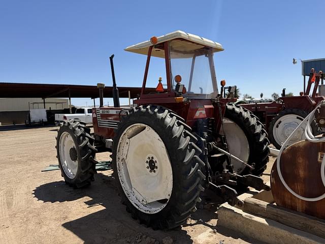 Image of Hesston 100-90 equipment image 2