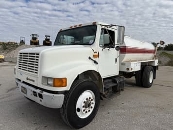 Main image International 4900