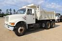 1990 International 4900 Image