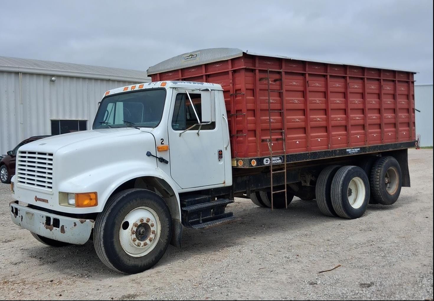 1990 International 4700 Equipment Image0