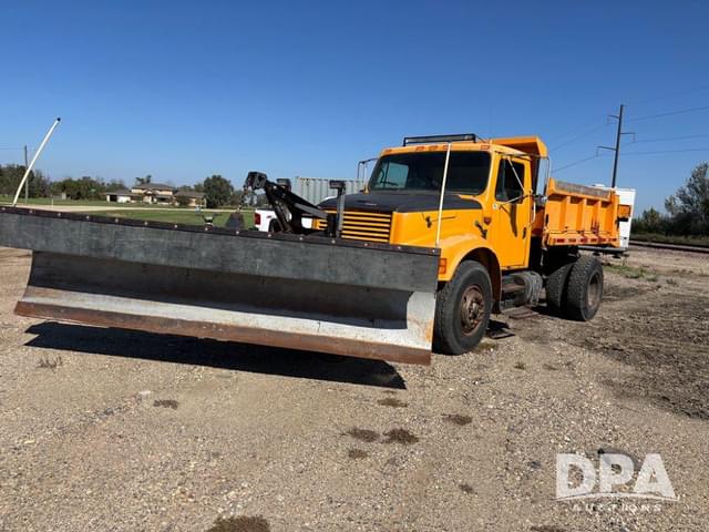 Image of International 4700 equipment image 1