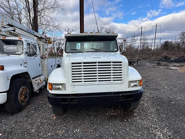 Image of International 4700 equipment image 3