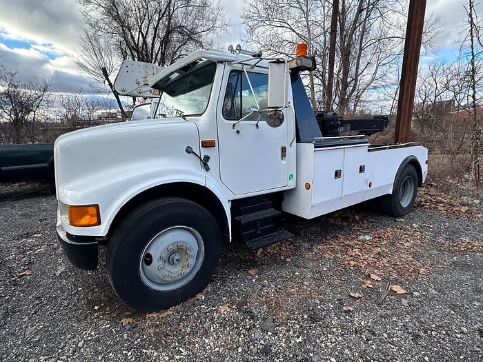 1990 International 4700 Image