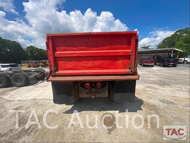 Image of International 4900 equipment image 3