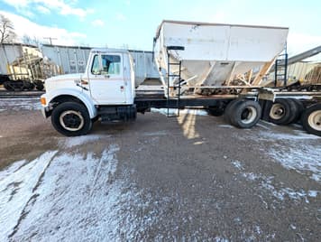 Main image International 4900