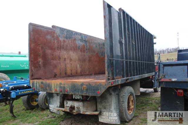 Image of International 4600 equipment image 2