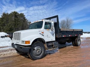 1990 International 4900 Image