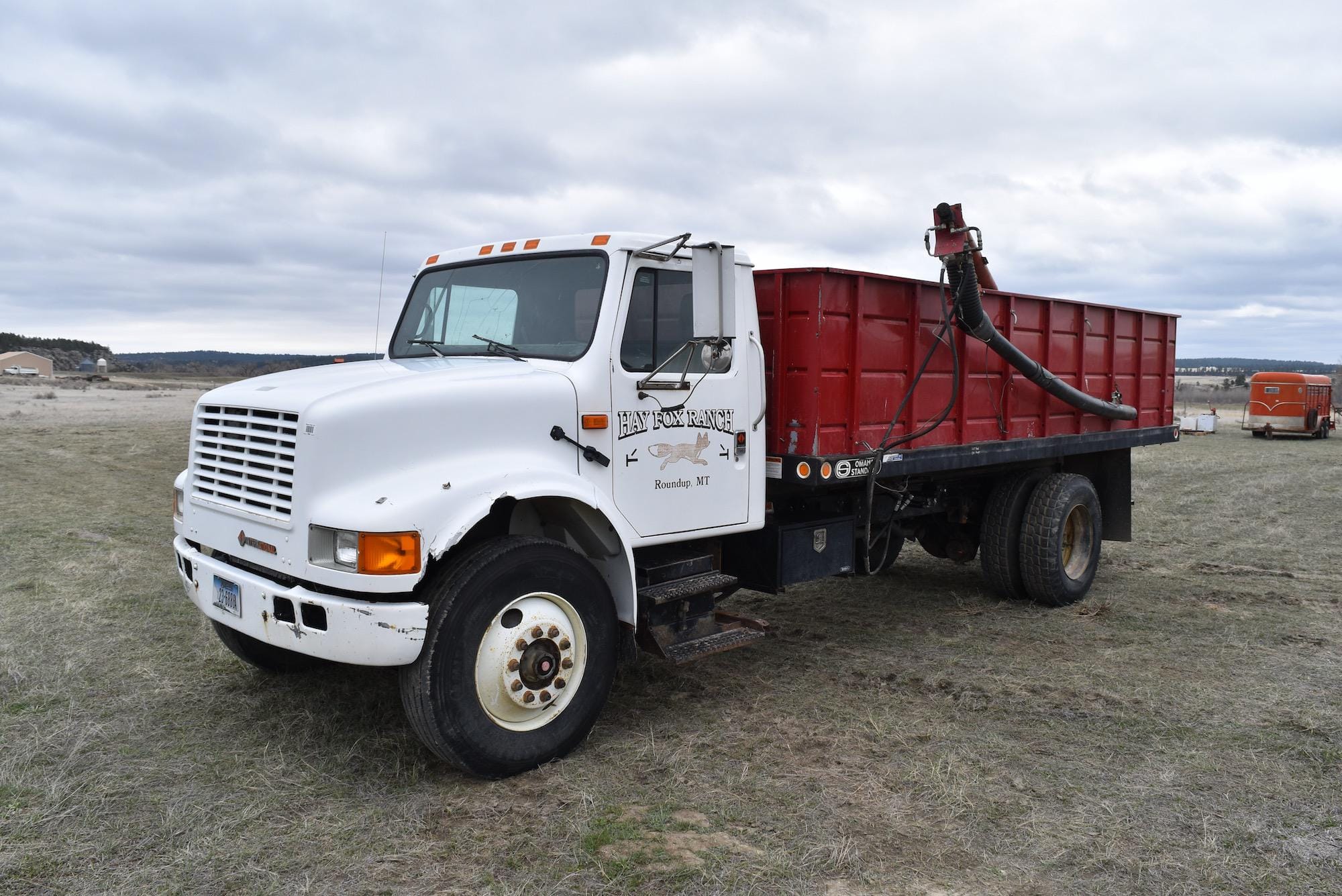 Main image International 4900