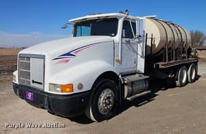 1990 International 9400 Image