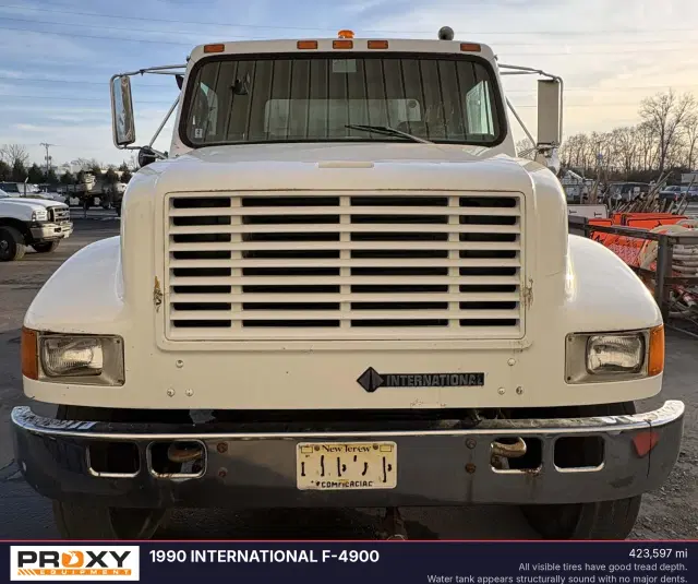 Image of International 4900 equipment image 1