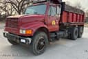 1990 International 4900 Image