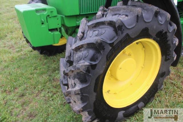 Image of John Deere 4455 equipment image 4
