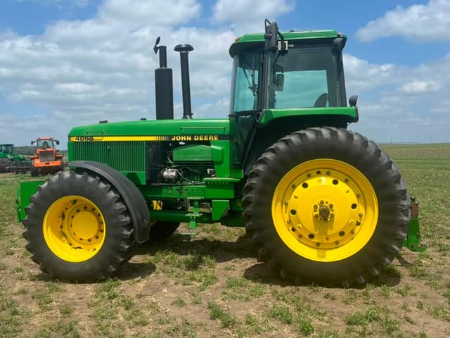 Image of John Deere 4955 equipment image 1