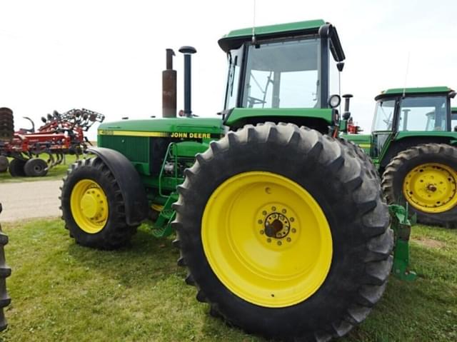Image of John Deere 4955 equipment image 3