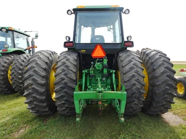 Image of John Deere 4955 equipment image 4