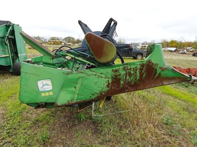 Image of John Deere 925 equipment image 2
