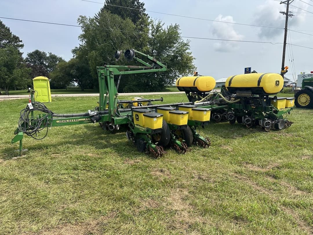 Image of John Deere 1770 Primary image