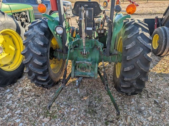 Image of John Deere 2155 equipment image 2