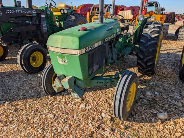 Image of John Deere 2155 equipment image 4