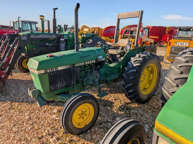 Image of John Deere 2155 equipment image 3