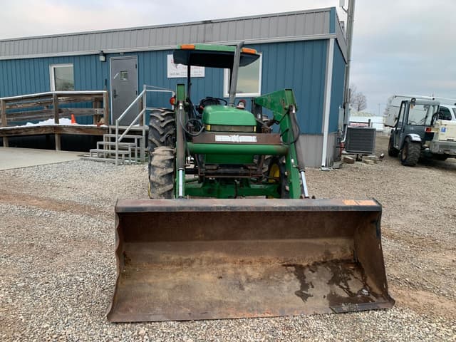 Image of John Deere 2155 equipment image 3