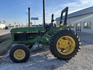 1990 John Deere 2155 Image