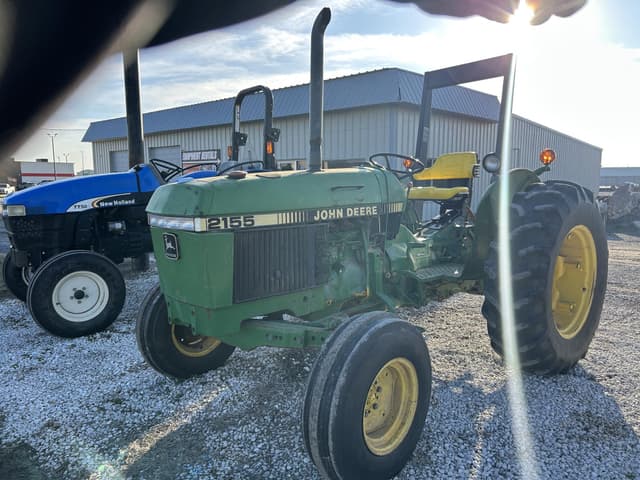 Image of John Deere 2155 equipment image 1