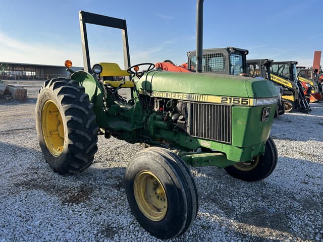 Image of John Deere 2155 equipment image 3
