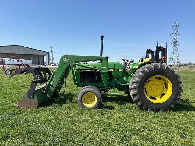 Image of John Deere 2155 equipment image 1