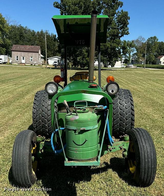 Image of John Deere 2155 equipment image 1