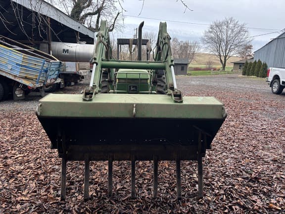 Image of John Deere 2355 equipment image 3