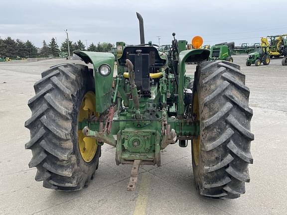 Image of John Deere 2355 equipment image 3